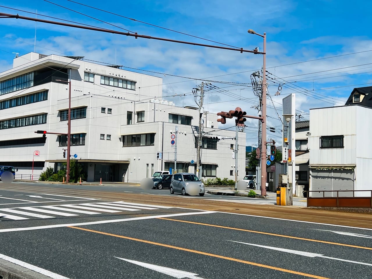 とさでん「旭町1丁目」駅から見た風景