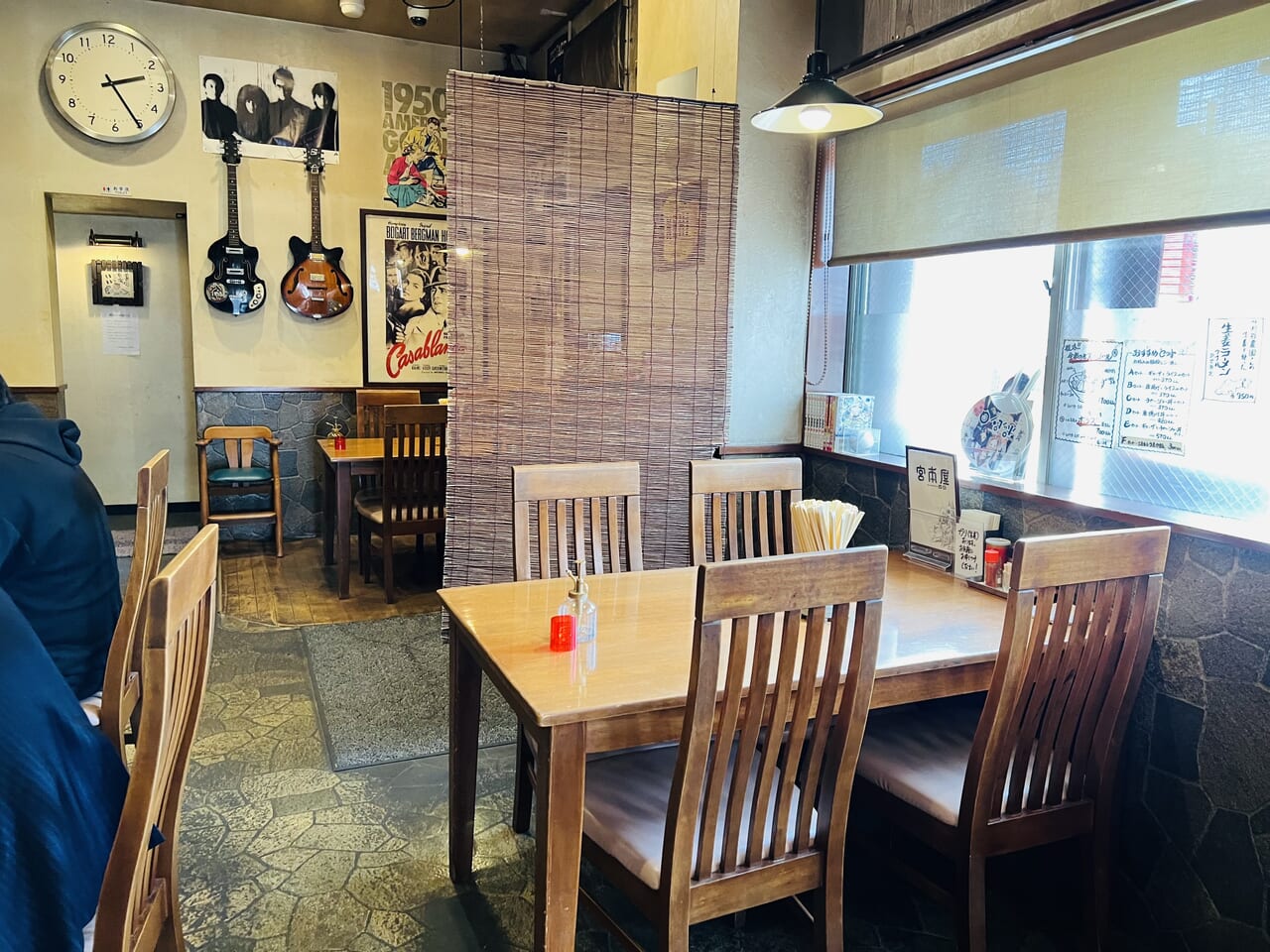 2023年12月31日に閉店するラーメン・つけ麺「宮本屋」の内観