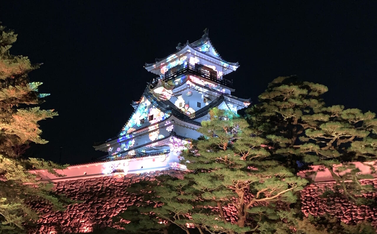 2021年冬にオコンわれた「NAKED FLOWERS 高知城」の「高知城」