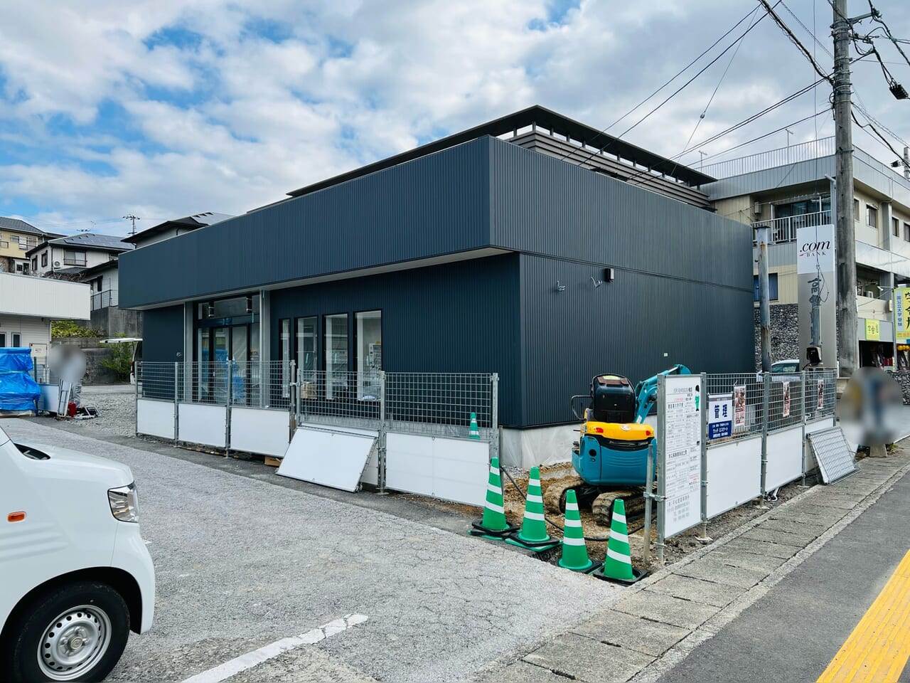 2024年4月8日オープン予定の「ピザハット 高知横内店」の外観