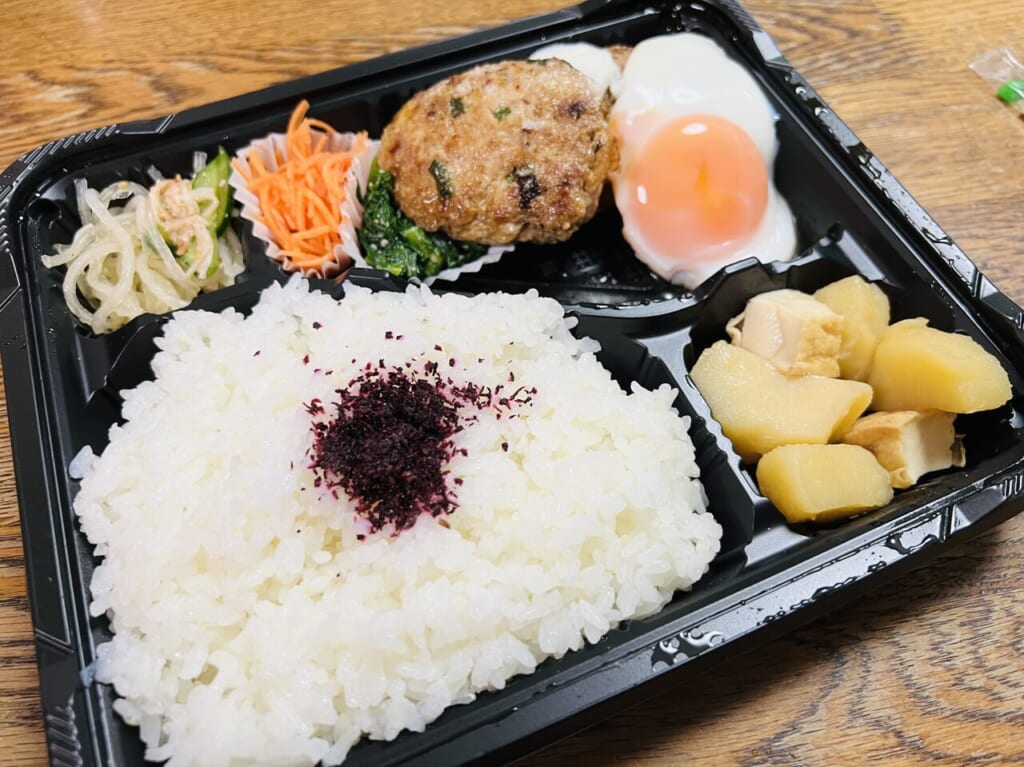 2024年2月21日にオープンした「お弁当とお惣菜 帰路」のお弁当