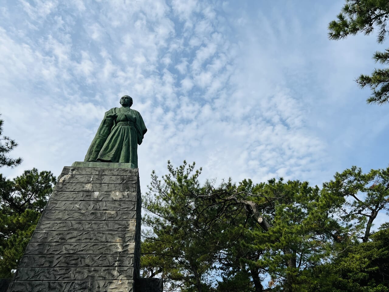 「坂本龍馬像生誕祭」が行われる桂浜公園