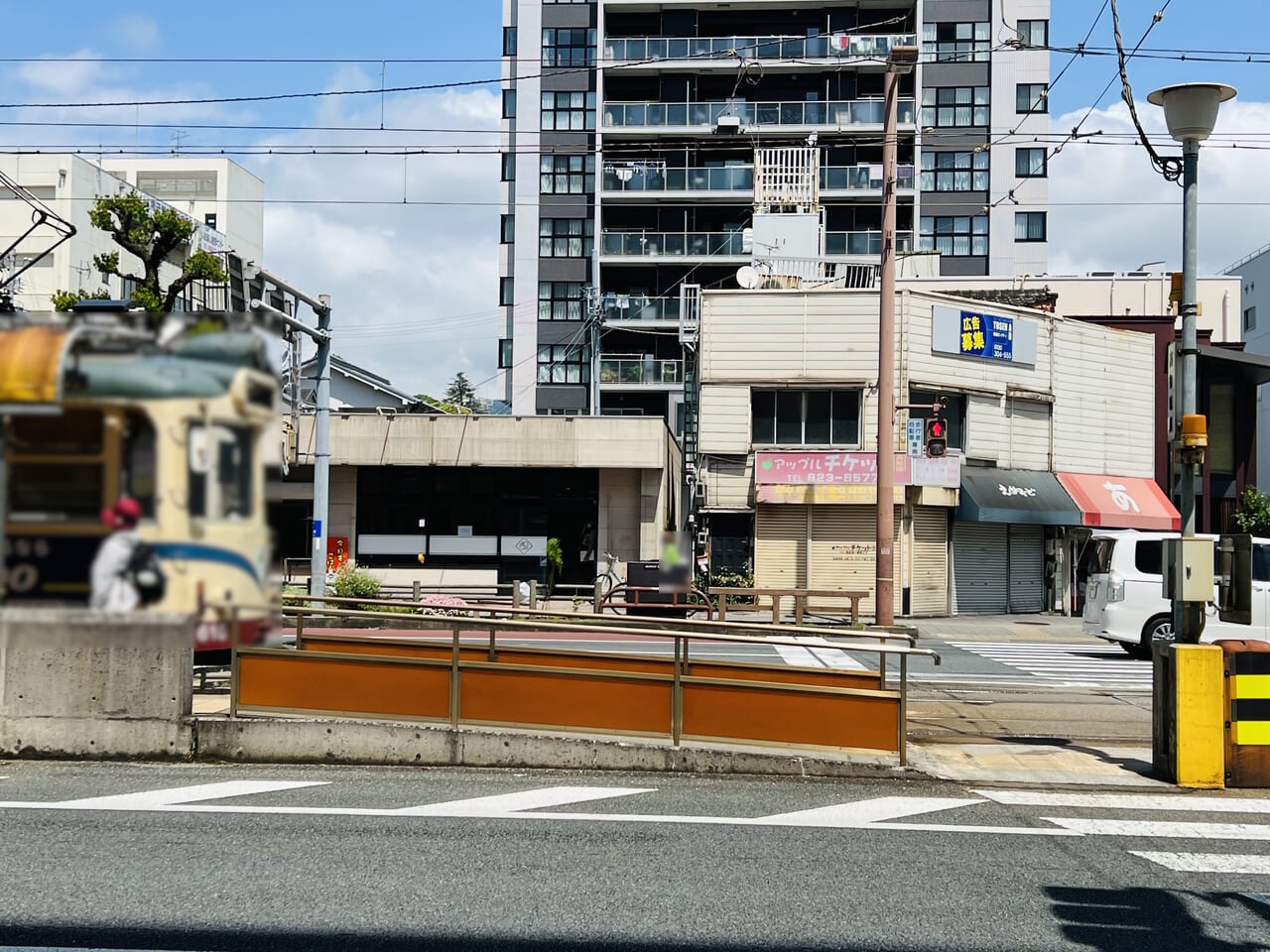 2024年4月26日閉店した高知市本町の「源水はりまや」の外観