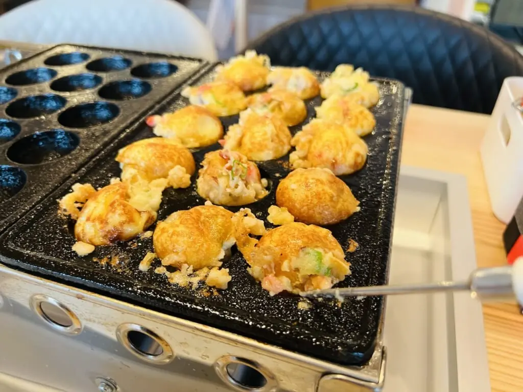2024年6月24日にオープンしたセルフ式たこ焼き屋「puLpu（プルプ）」のたこ焼き