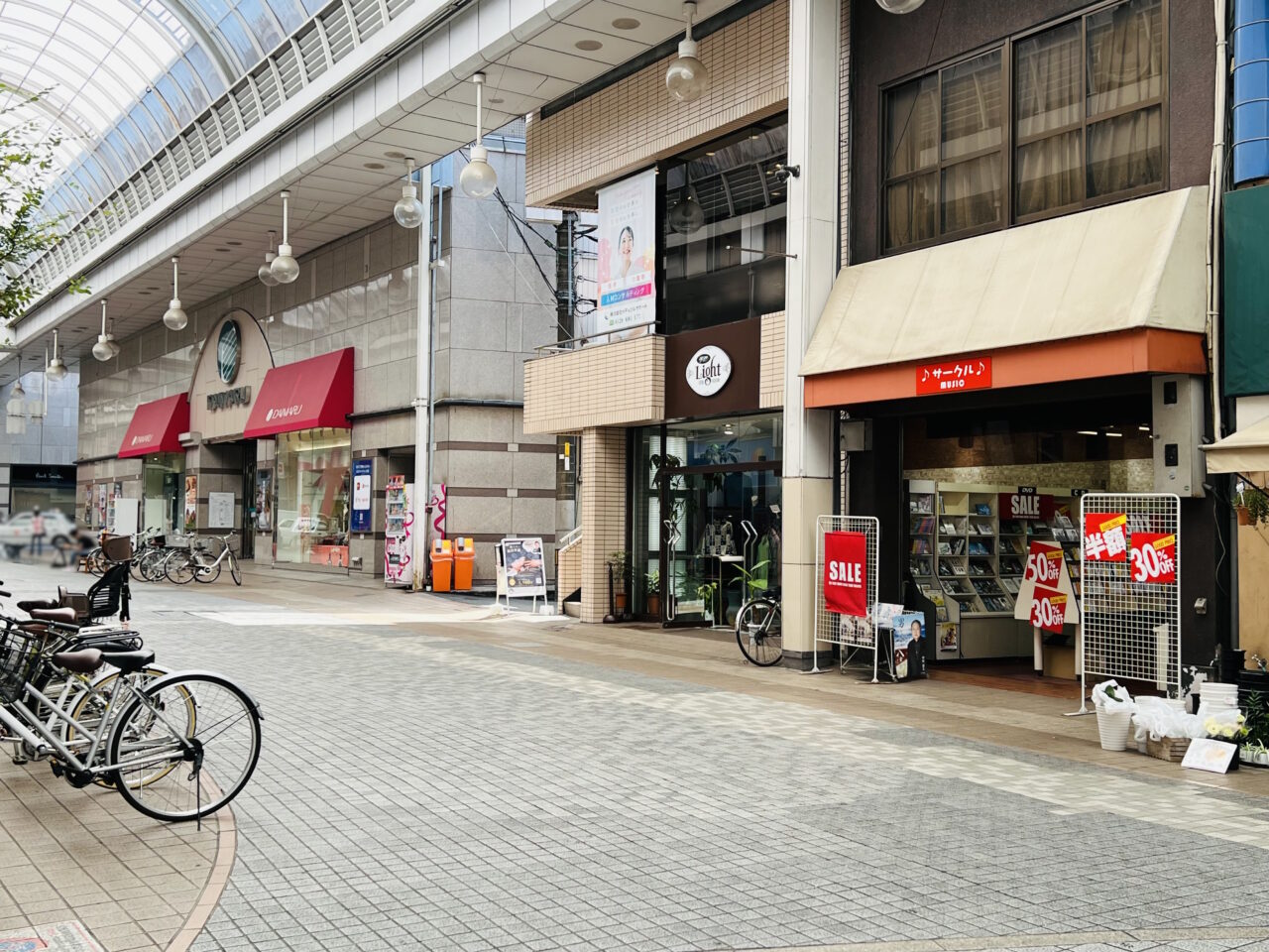 2024年9月中旬ごろに閉店した帯屋町商店街の「サークルmusic」の周辺の様子