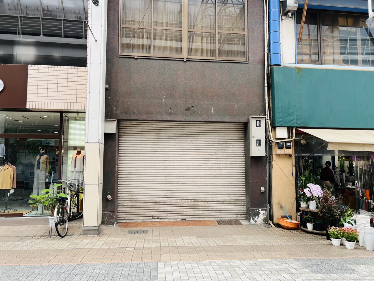 2024年9月中旬ごろに閉店した帯屋町商店街の「サークルmusic」の周辺の様子