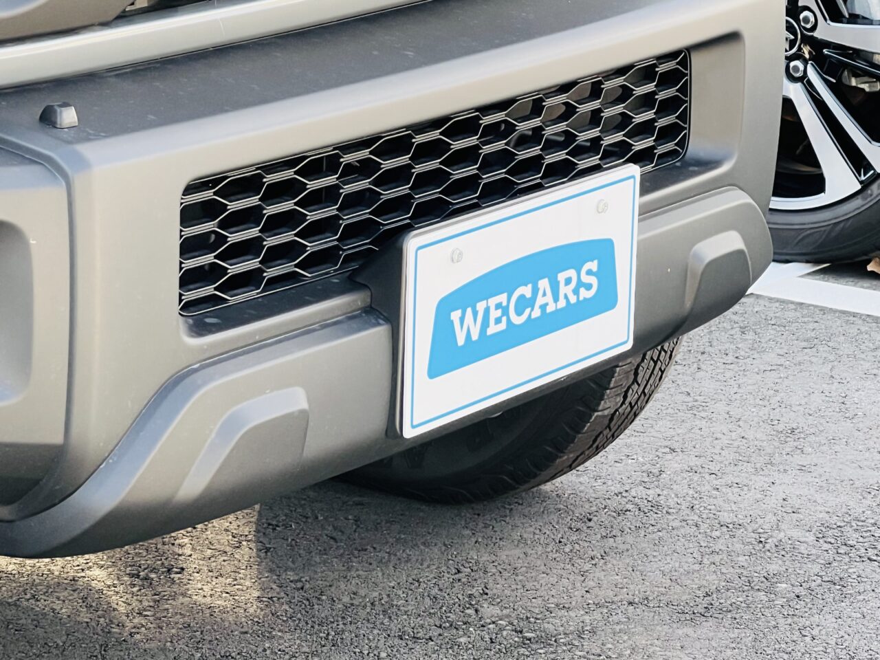 看板工事が行われていた「「WECARS（ウィーカーズ）高知土佐道路店（旧：ビッグモーター 高知土佐道路店）」