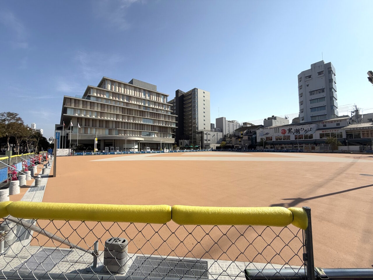 おまち多目的広場に生まれ変わるオーテピア西敷地