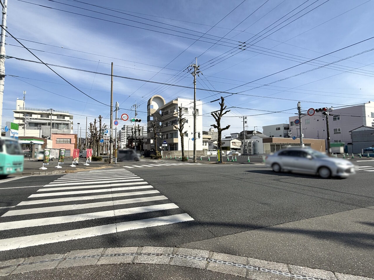 2025年2月17日午前9時に移転のため閉店する「ファミリーマート 高知稲荷町店」の様子