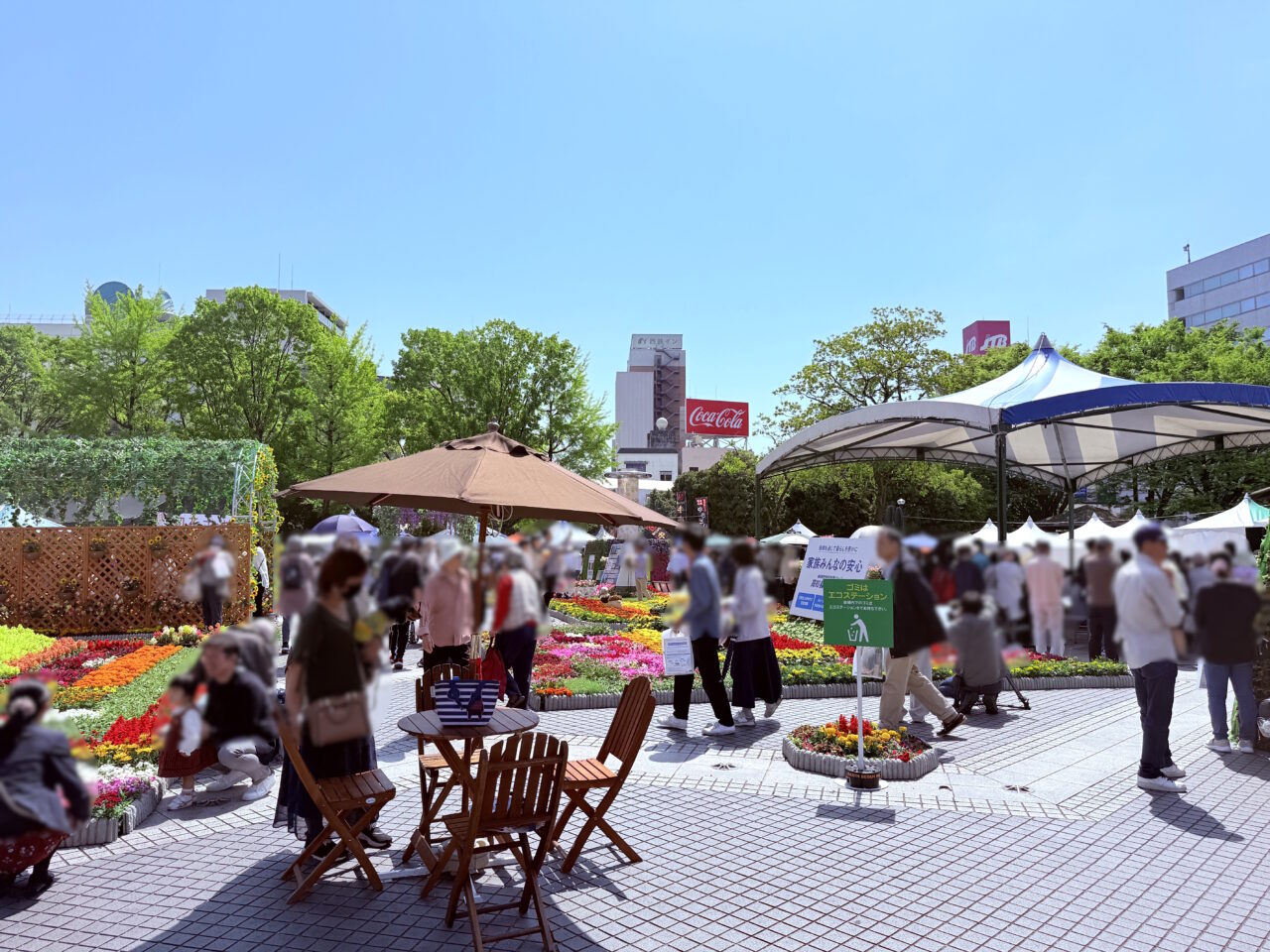 2025年5月3日～5日の間、東洋電化中央公園で開催されている「こうち春花まつり」の様子