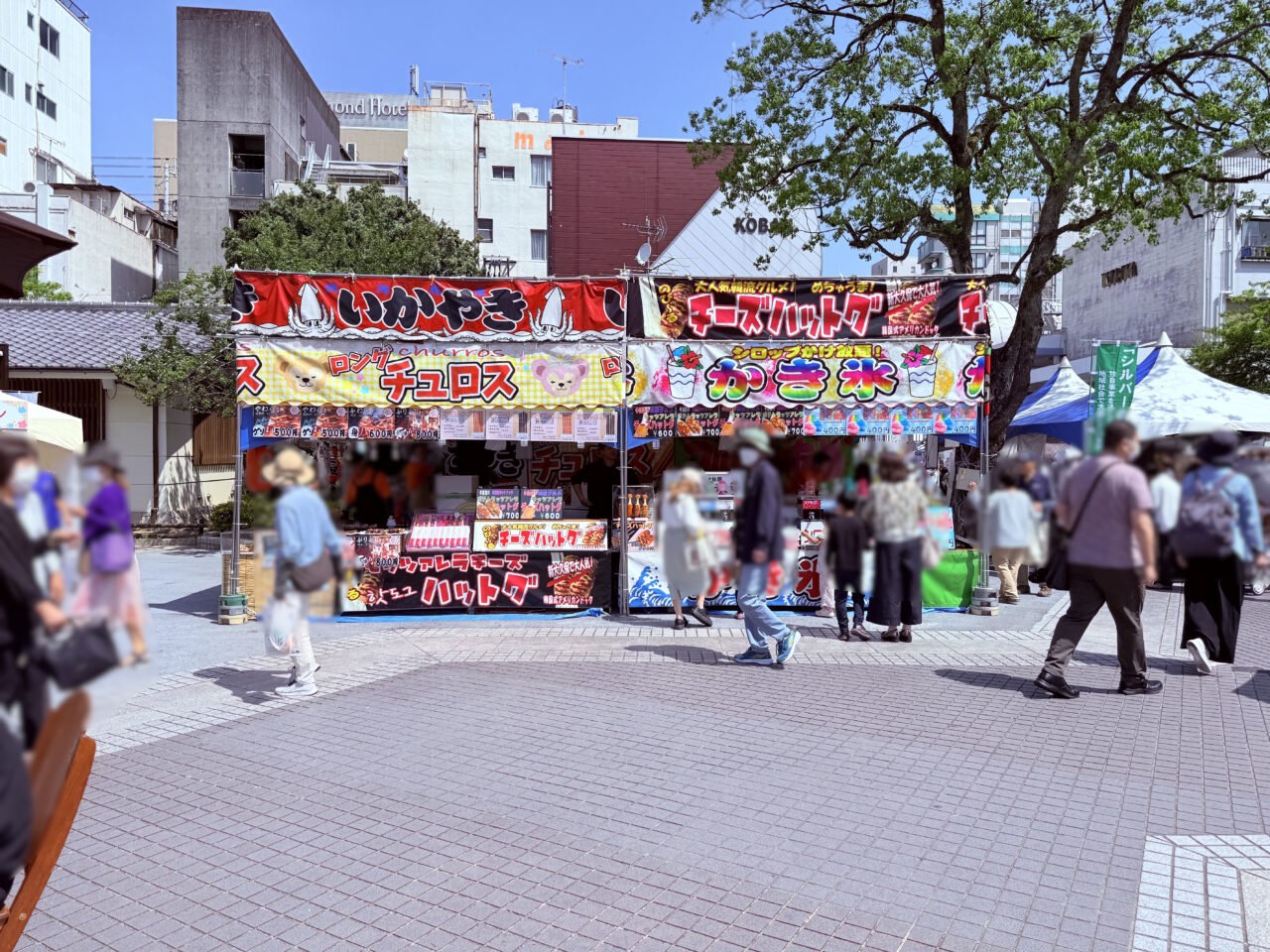 2025年5月3日～5日の間、東洋電化中央公園で開催されている「こうち春花まつり」の様子