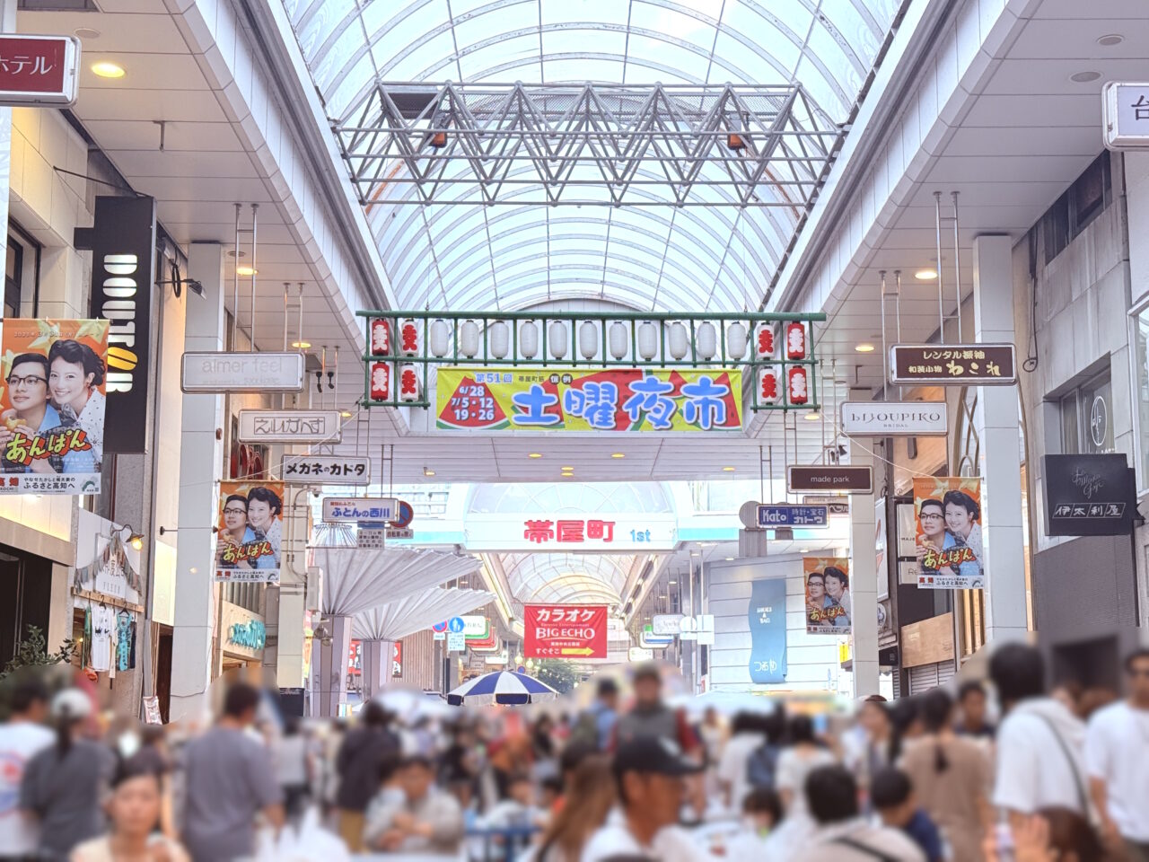 2025年の土曜夜市の様子