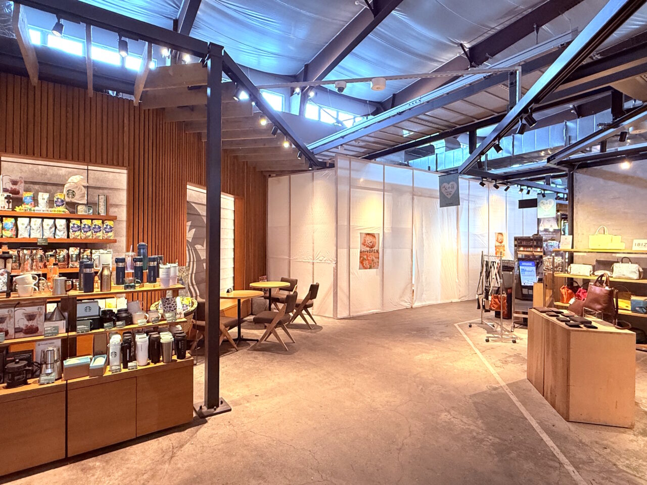 2025年6月中旬に「とんかつ丸七」と「八十八」がオープンする高知 蔦屋書店の様子