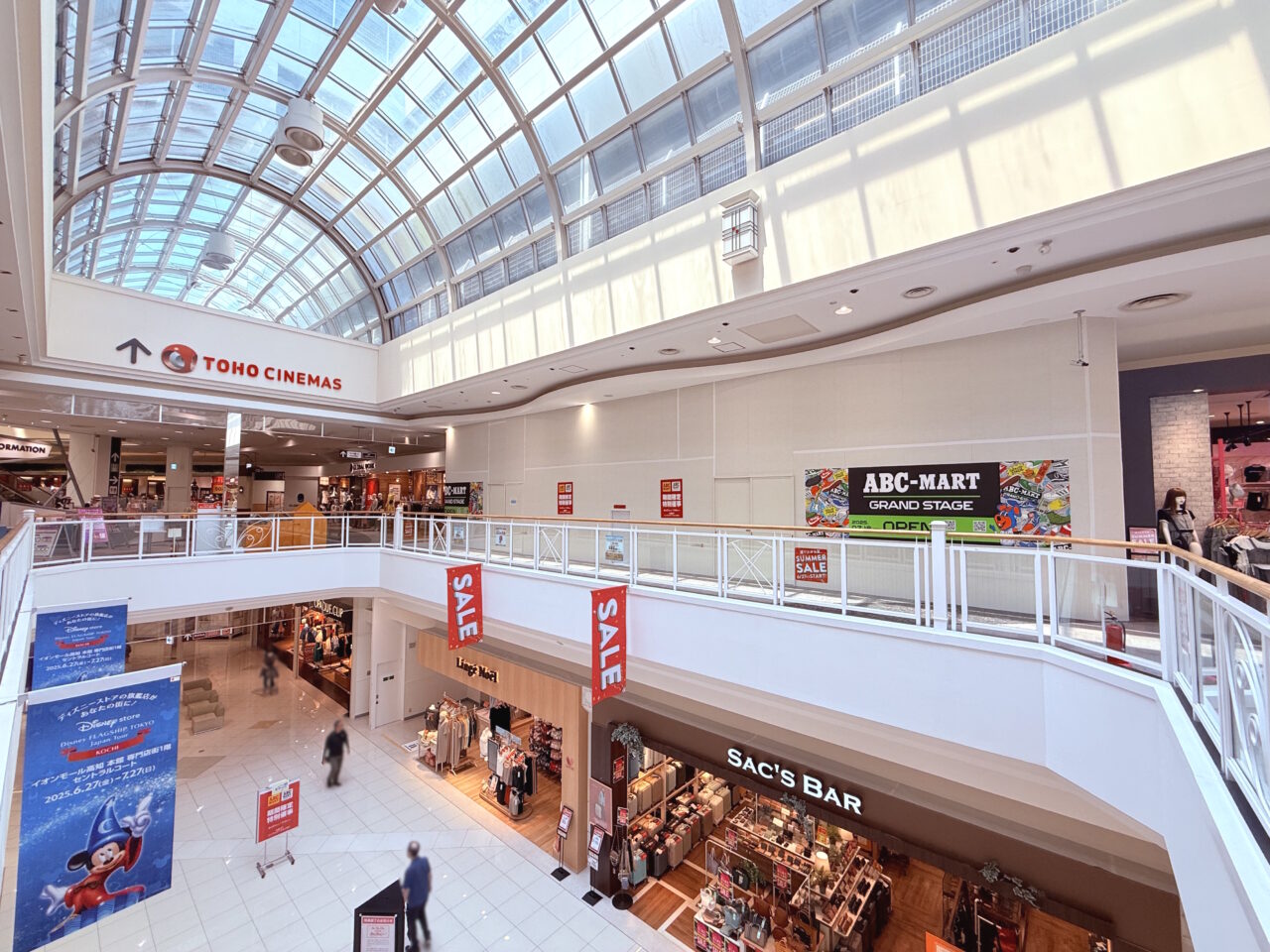 2025年7月18日にイオンモール高知にオープンする「ABC-MART GRAND STAGE」の周辺の様子