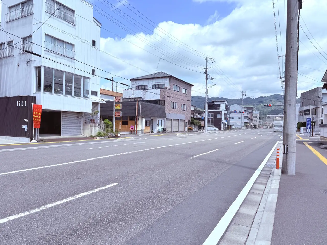 2025年7月12日に高知市新本町にオープンした「梅や」の周辺の様子