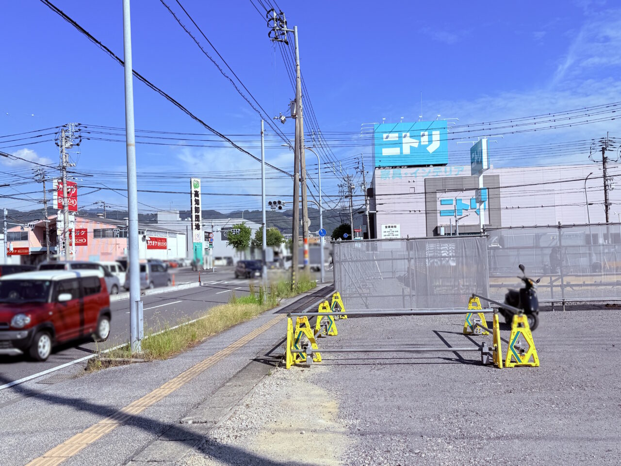 建設中の寿司・しゃぶしゃぶ食べ放題「ゆず庵」の様子