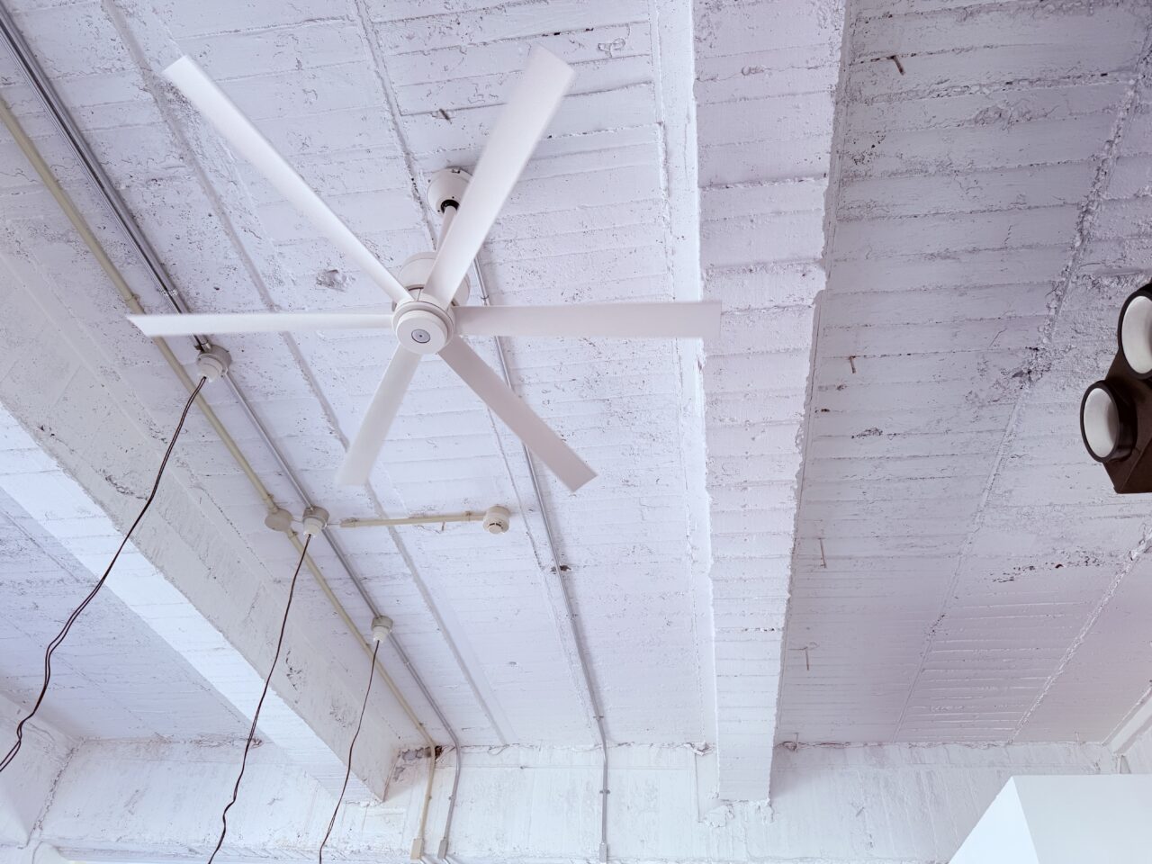 高知市はりまや町のレンタルスペース「pigaaq harimaya（ピガーク はりまや）」の内装