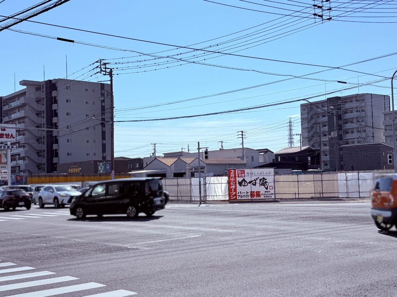 建設中の寿司・しゃぶしゃぶ食べ放題「ゆず庵」の様子