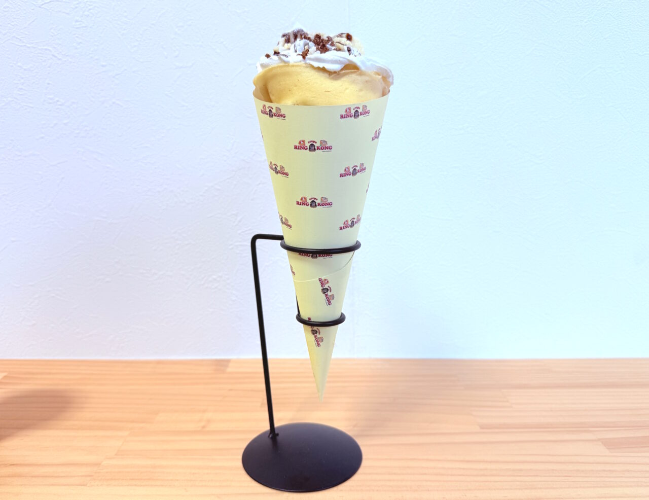 2025年7月18日に高知市比島町にオープンしたクレープ屋「crepe RING KONG」のクレープ