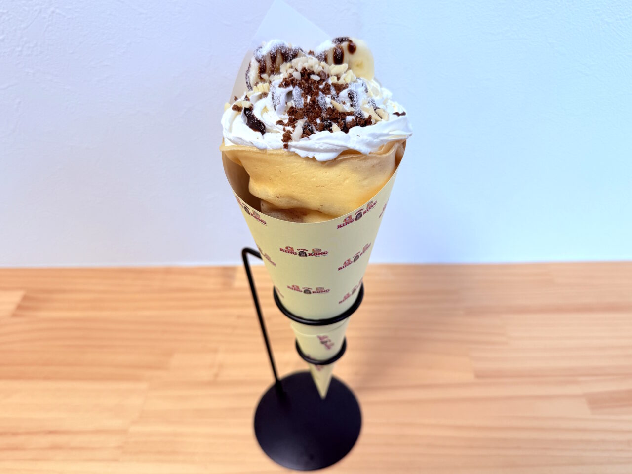 2025年7月18日に高知市比島町にオープンしたクレープ屋「crepe RING KONG」のクレープ