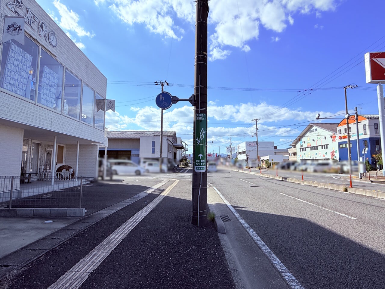 2025年11月4日にオープンする「クマの冬眠 南川添店」の周辺の様子