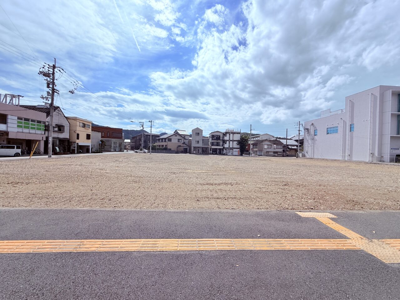 新しく「ドラッグセイムス」がオープンする予定の旧・高知市下水道局跡地の様子(2025年9月中旬撮影)