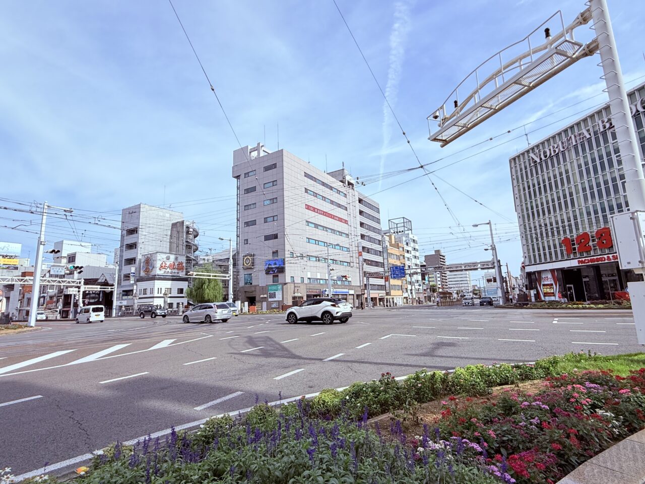 高知市中心部・はりまや橋交差点