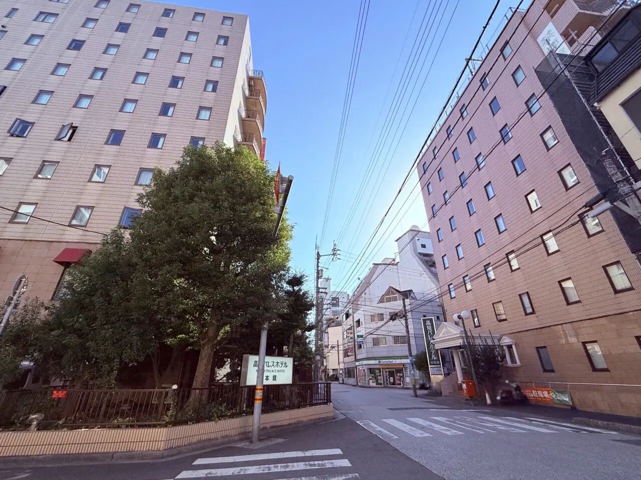 2026年3月にアパホテルにリブランドオープンする予定の「高知パレスホテル」