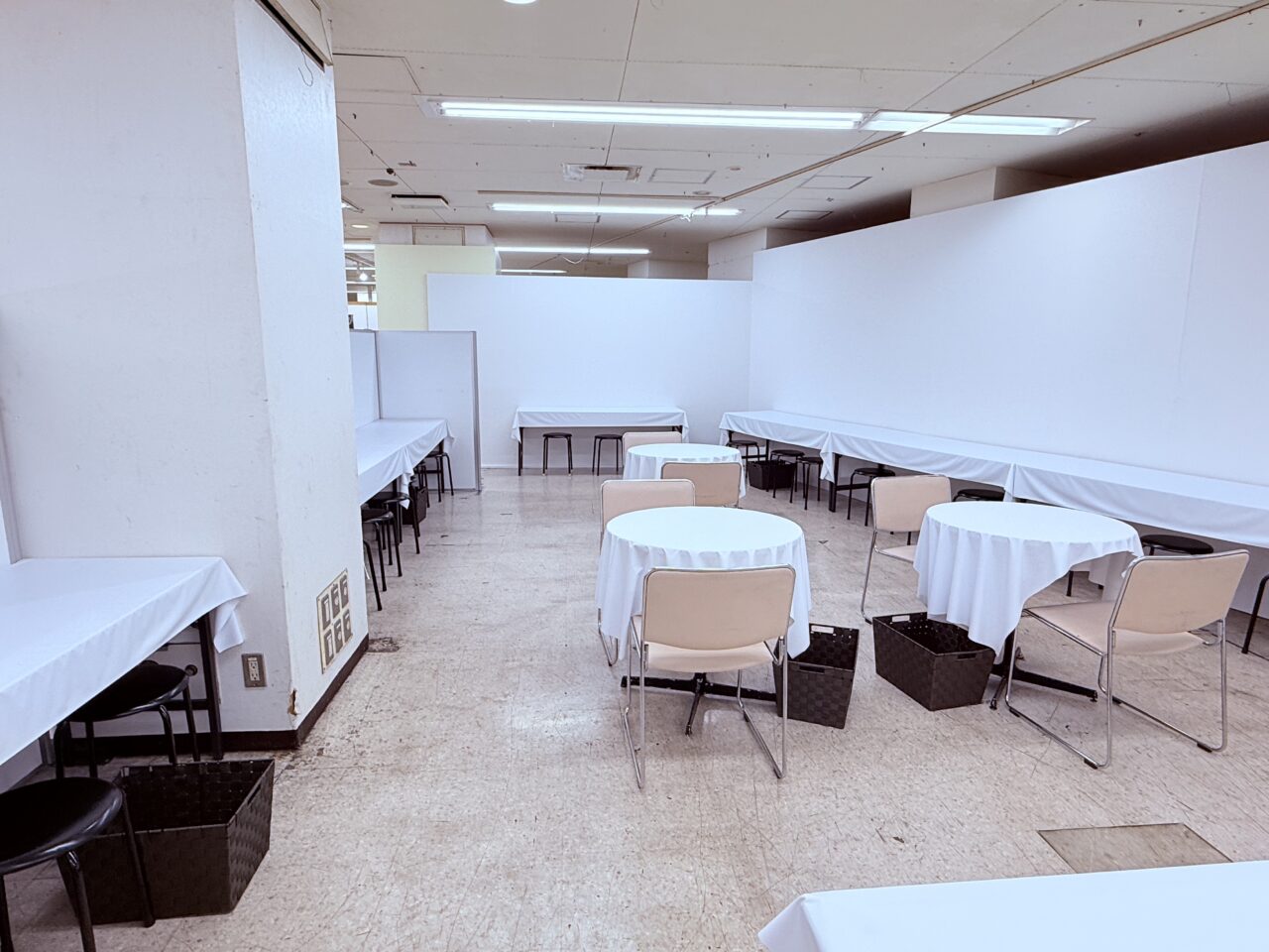 高知大丸本館で開催中の横浜中華街展」と「うまいものフェア」のラーメン食べくらべコーナー