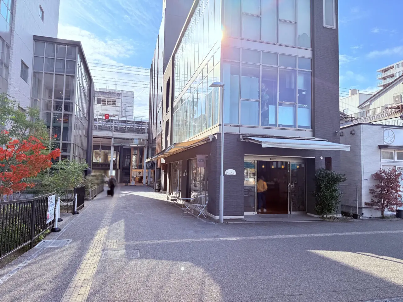 2025年12月31日に閉店するオーテピア前のパン屋「Pipeau(ピポー)」の外観