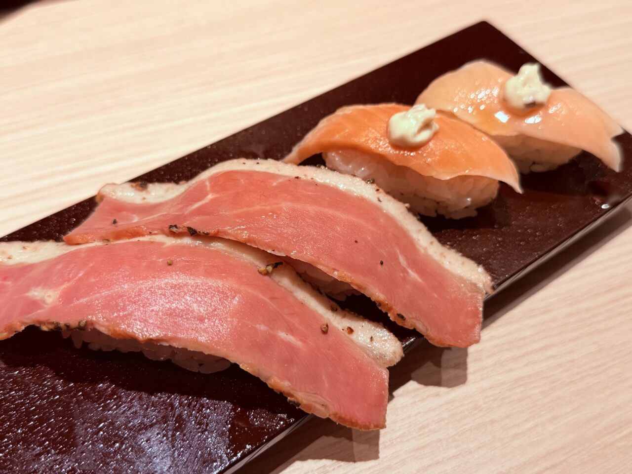 2026年2月11日にグランドオープンした「寿司・しゃぶしゃぶ ゆず庵 高知店」の料理