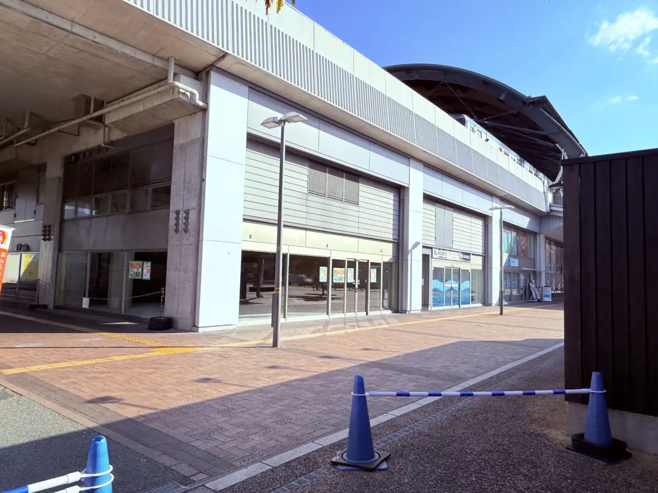 2026年4月に「や台ずし」の新店舗がオープン予定の「庄や JR高知駅店」跡地の様子