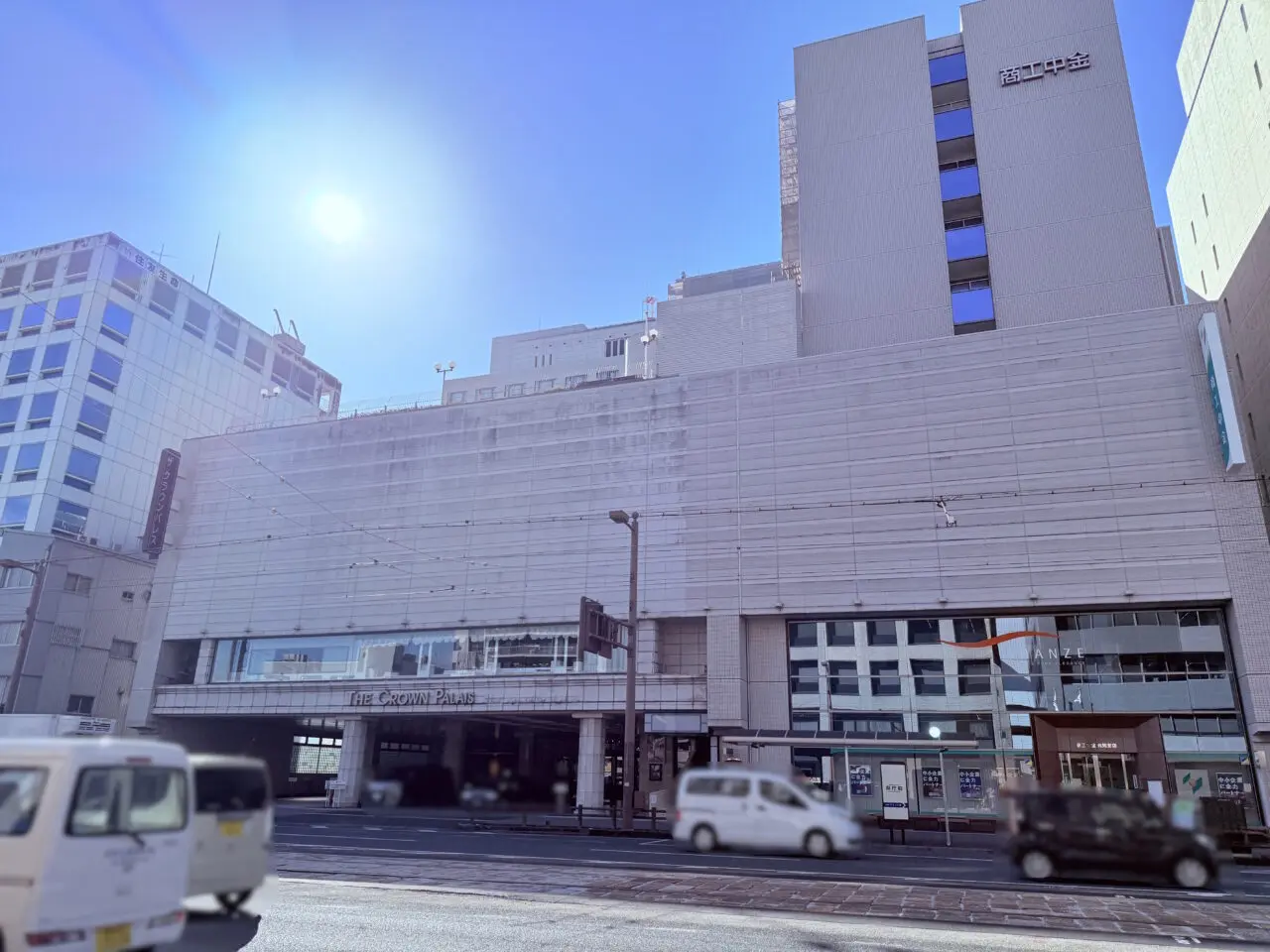 2026年3月1日より「ザ クラウンパレス新阪急高知」からホテル名称が変わった「ザ クラウンパレス高知」の外観
