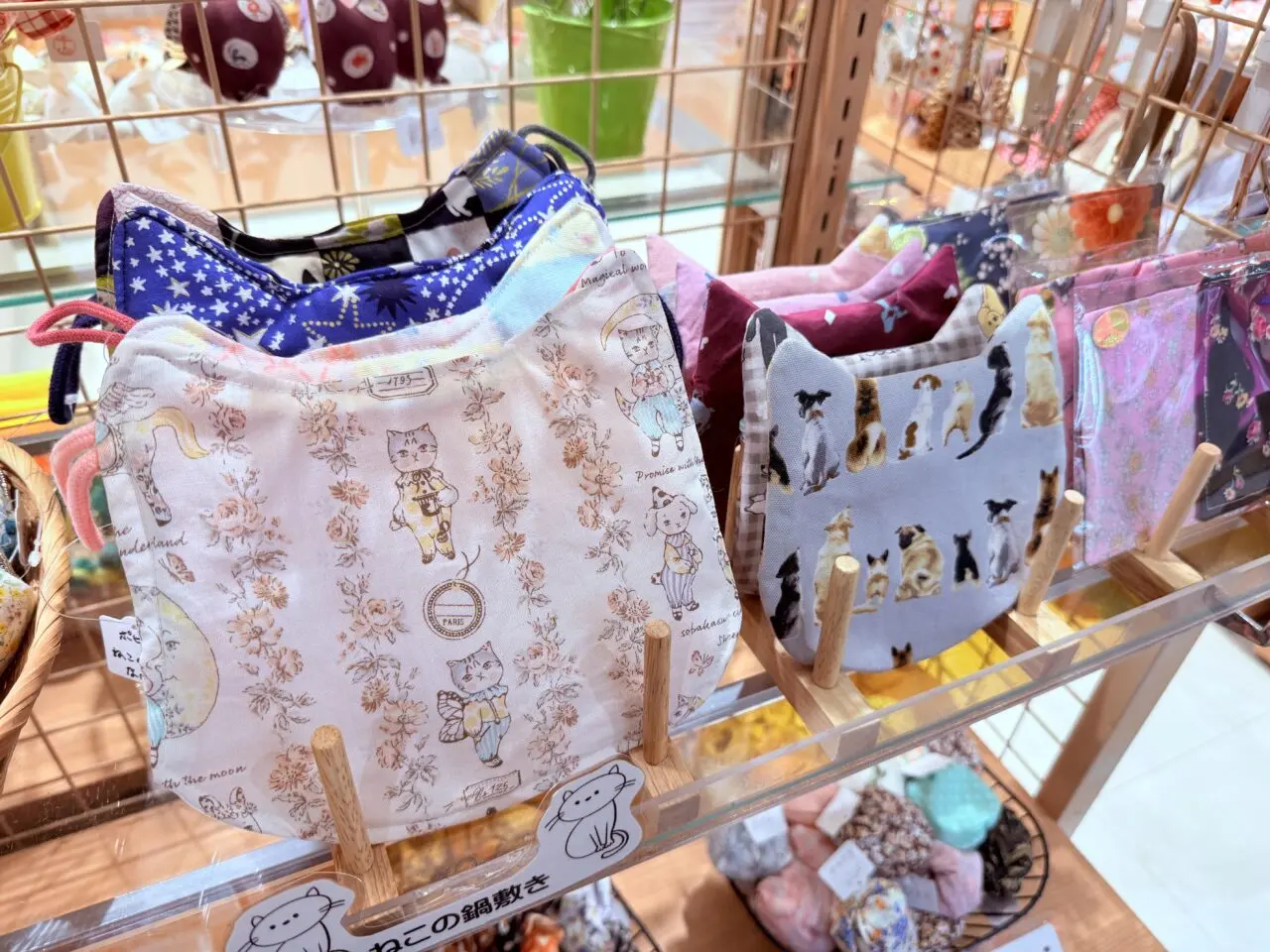 2026年3月27日に閉店するイオンモール高知の「福祉ショップ ポピー」の店内の様子