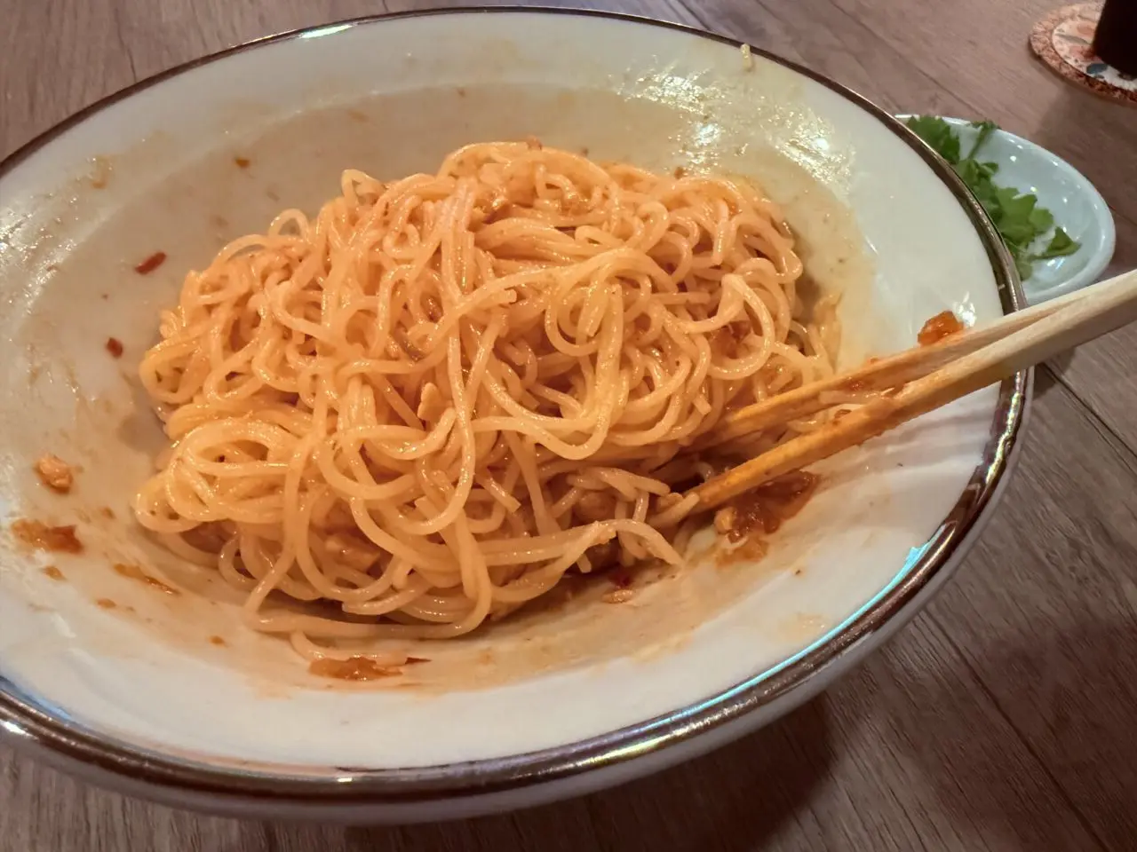 2026年4月11日に天神橋通商店街にオープンした「ミャンマー料理 (ア メイ エイン) 母の味」の料理