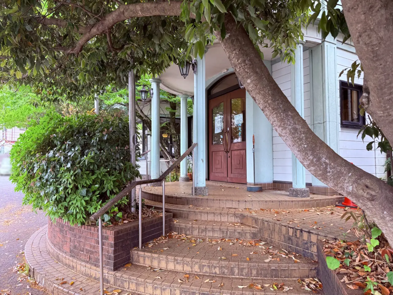 2026年5月17日に閉店する現代企業の外観