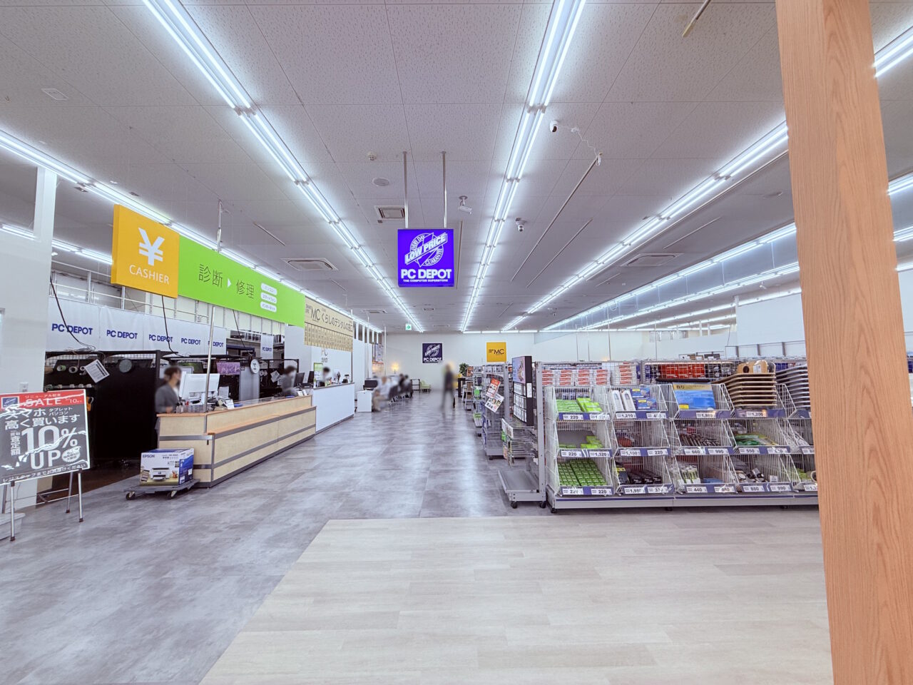 2026年4月17日にリニューアルオープンした「カメラのキタムラ 高知・土佐道路店」の店内の様子