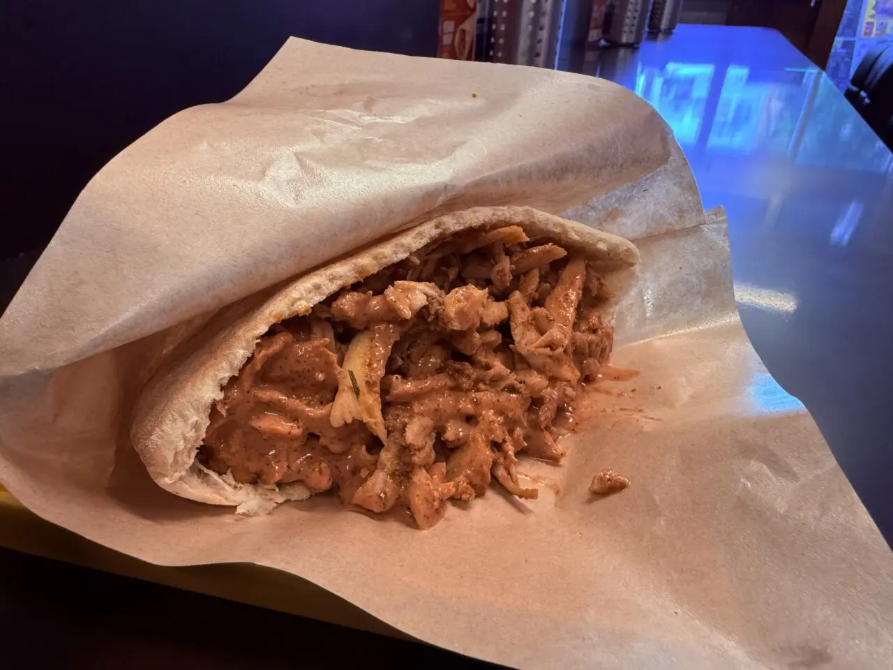 2026年5月30日にオープンした「GABU KEBAB（ガブ ケバブ」のケバブサンド