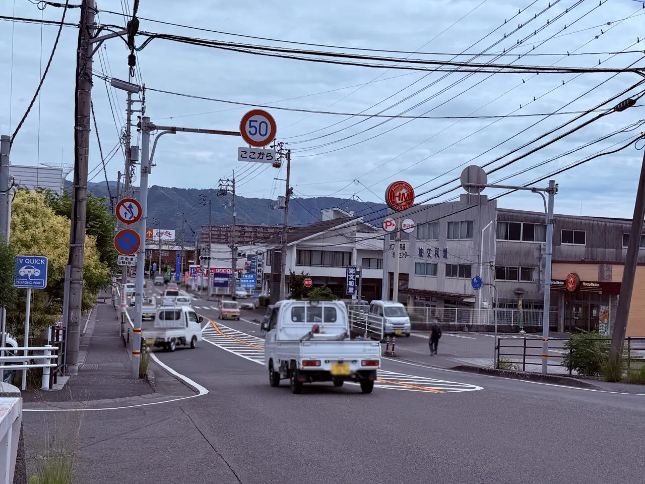 2026年6月22日(月)の14:00に閉店する「ほっともっと 札場店」の周辺の様子
