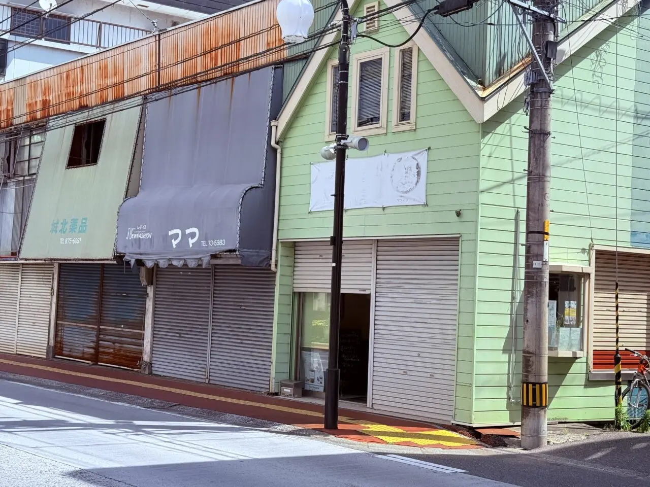 2026年5月31日に閉店した高知市南万々の「Tom Smoothie(トム スムージー)」