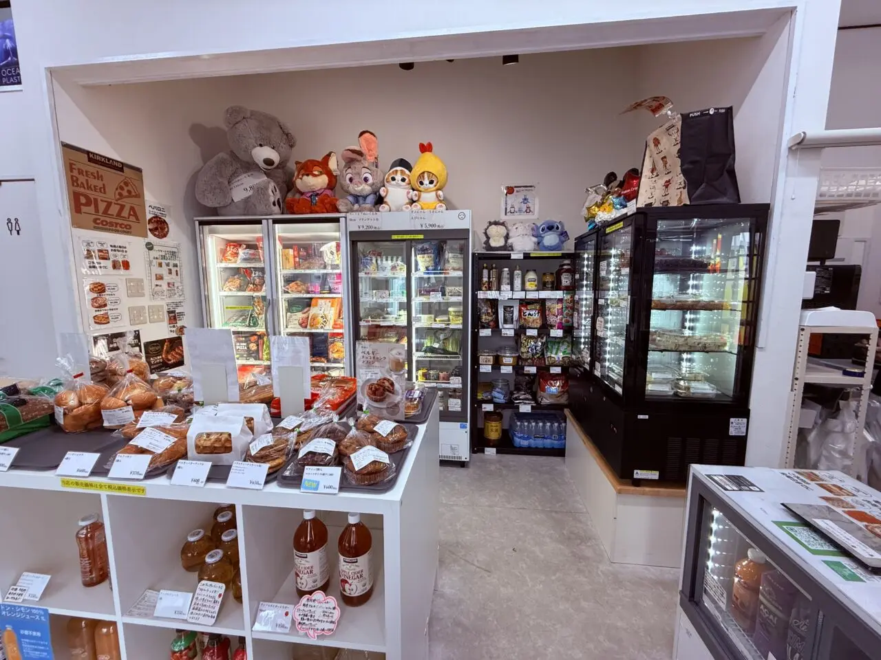 高知のコストコ再販店「メゾンクロス(Maison Cross)」の店内の様子