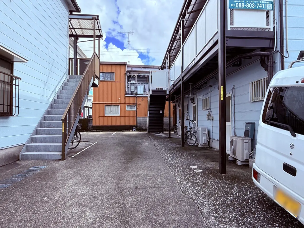 2026年9月12日に城山町にグランドオープンした「La pâtisserie 逢」の駐車場